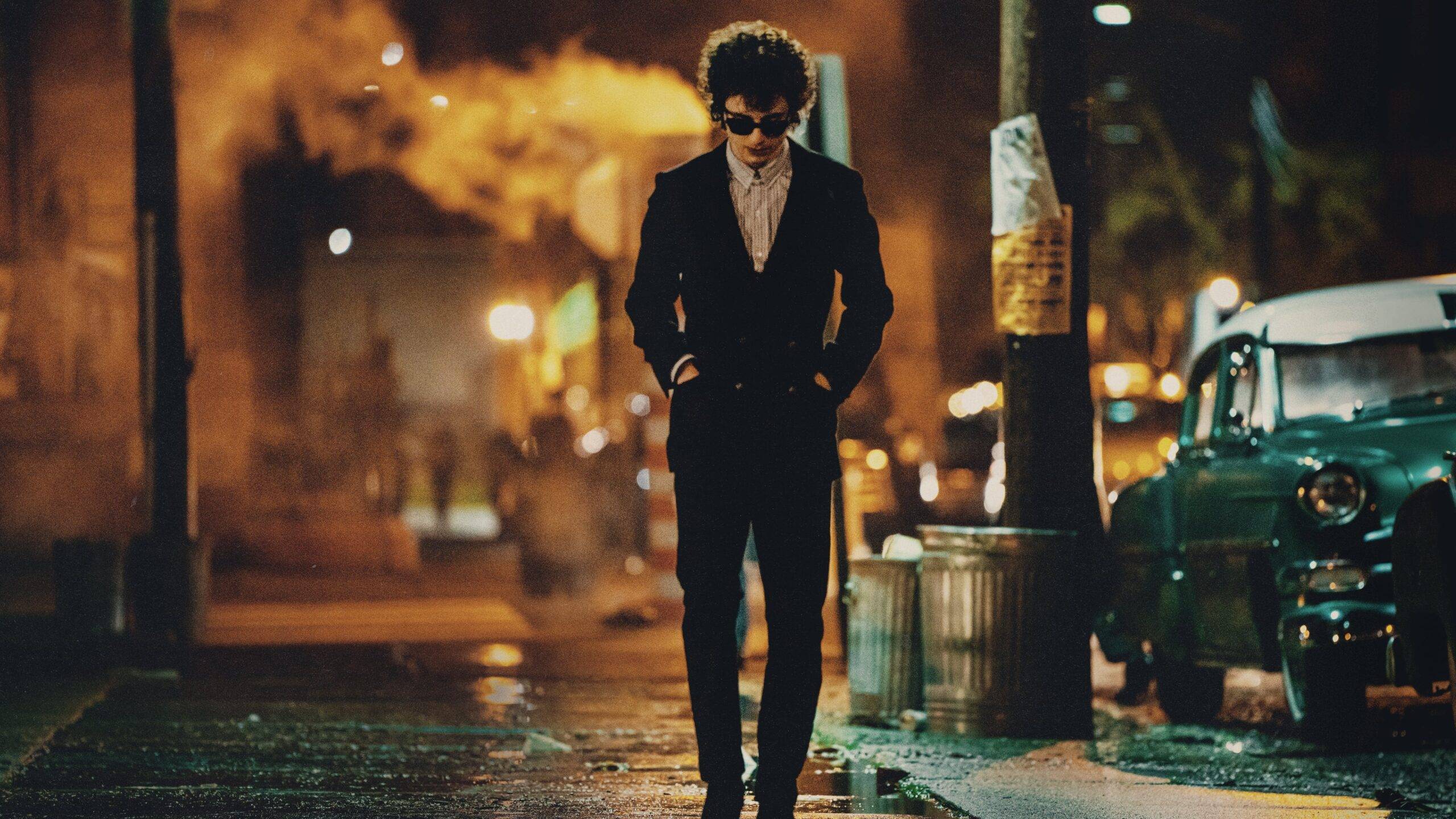 Ziarno prawdy w legendzie muzyki – recenzja filmu „Kompletnie nieznany”