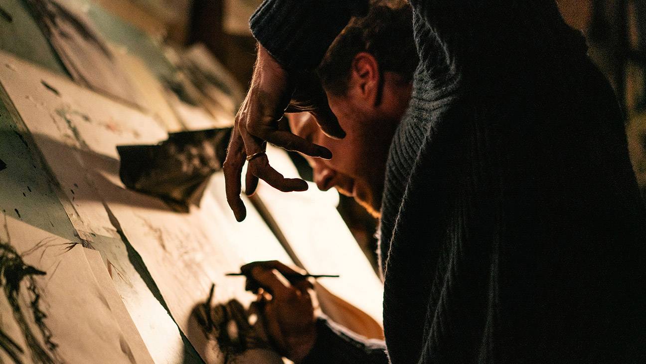 Baśń braci Grimm atramentem spisana — recenzja filmu „Czas kruka”