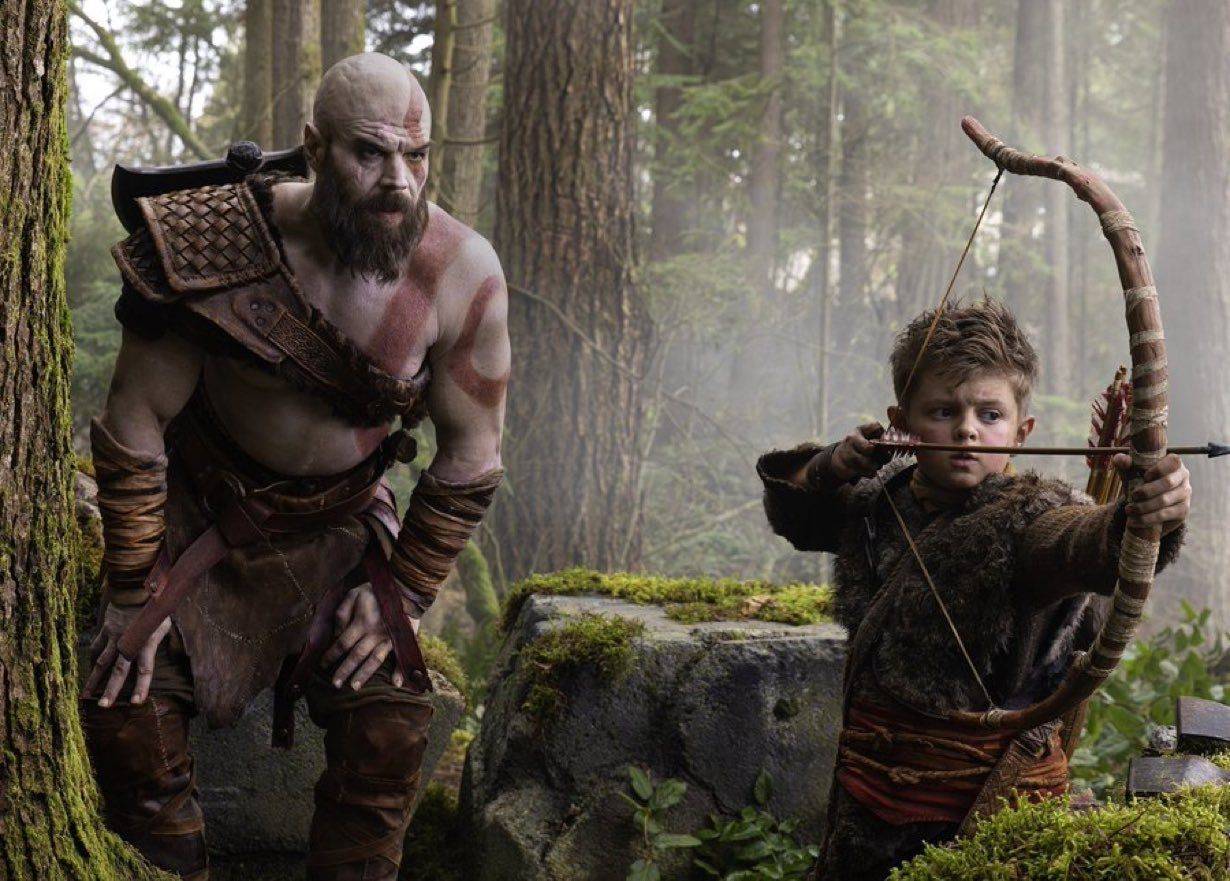„God of War”: zdjęcia do serialu wystartowały! Pierwsze spojrzenie na Kratosa i Atreusa
