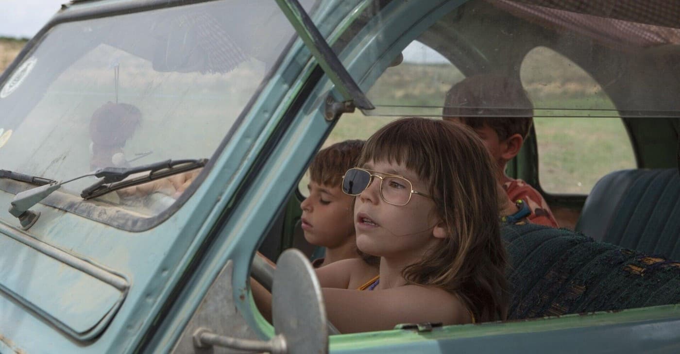 Ulotny zapach brzoskwiń – recenzja filmu „Alcarràs”. Konfrontacje Filmowe 2022