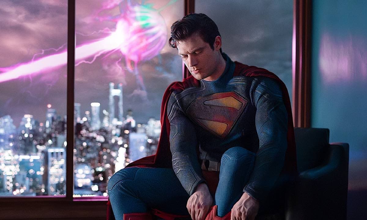 Kosmita też człowiek – recenzja filmu „Superman”