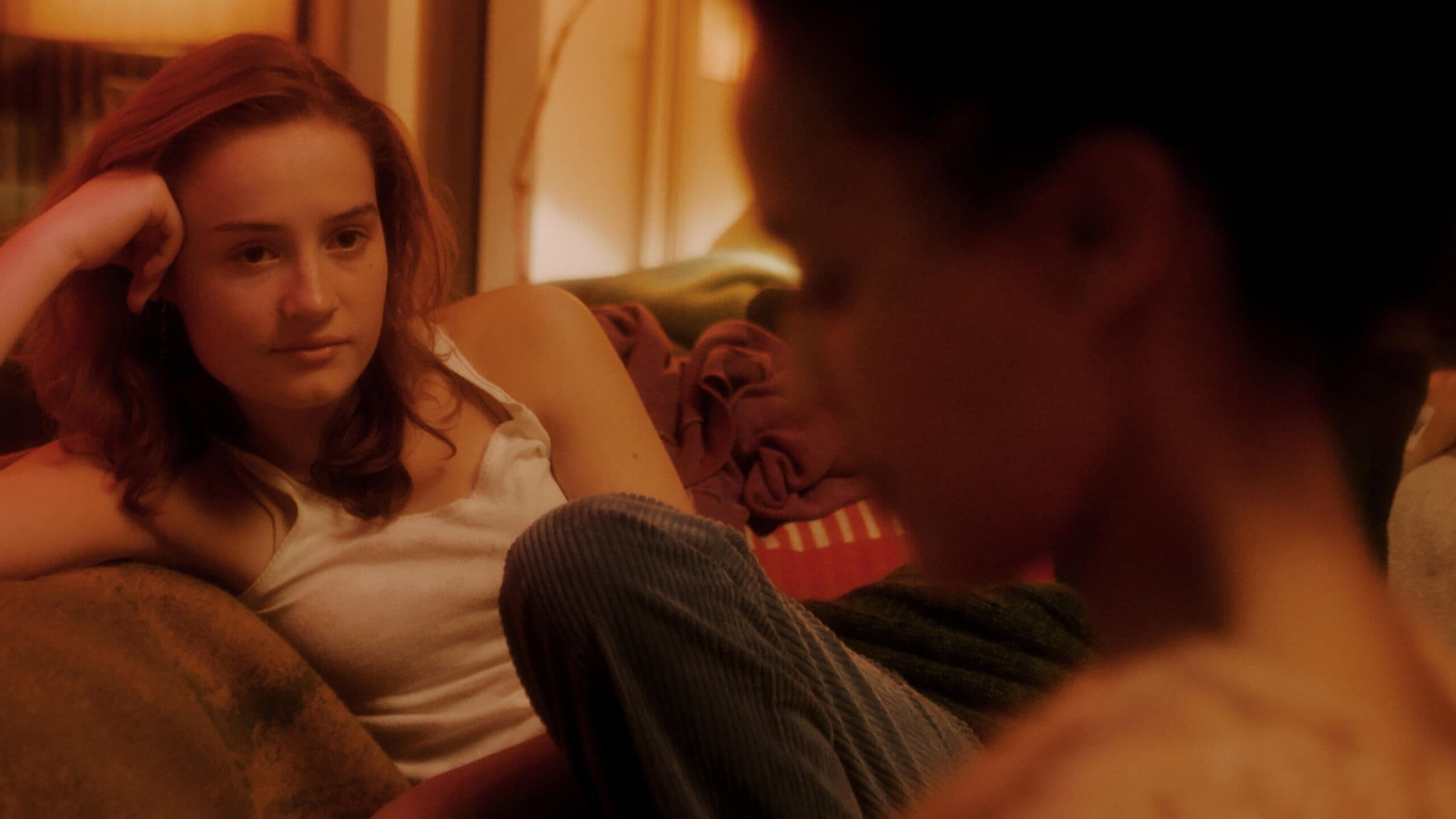 Luty lipiec – recenzja filmu „Sny o miłości”